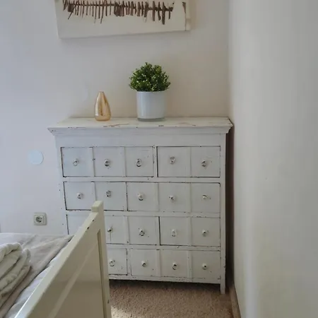 Willkommen In Ihrem Sonnigen Gartenapartment 公寓 基茨比厄尔